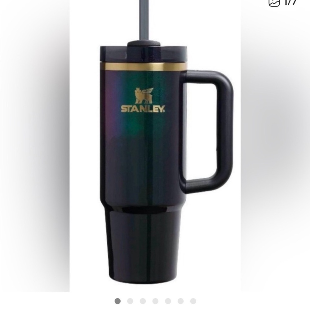 Stanley Wicked 30oz Flowstate Tumbler
Please see pictures before purchase